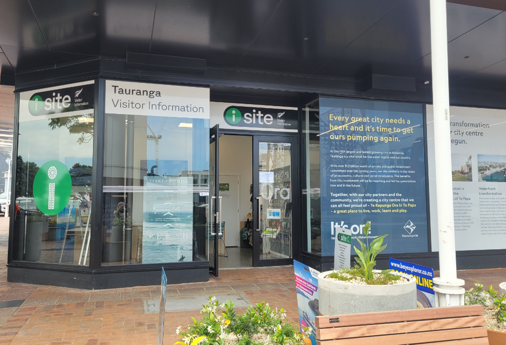 Banner image of Tauranga isite Visitor Centre