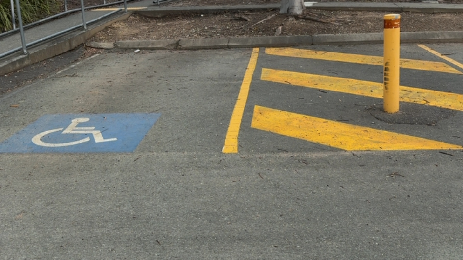 Albany Creek Leisure Center  - accessible parking