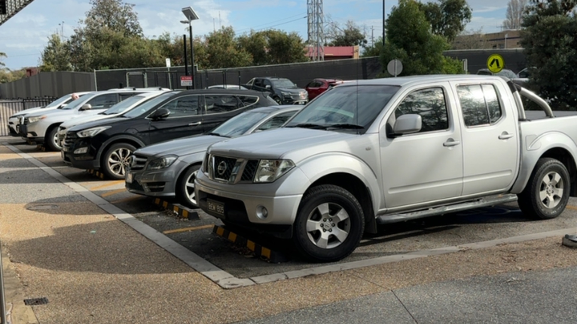 Yawa Aquatic Centre - accessible parking