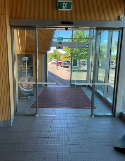 arriving_at_venue accessibility image