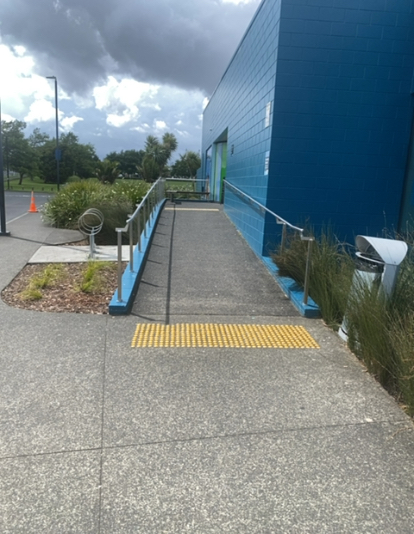 arriving_at_venue accessibility image