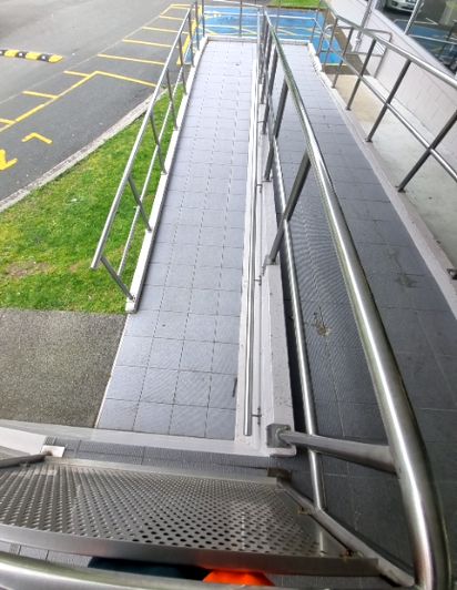 arriving_at_venue accessibility image