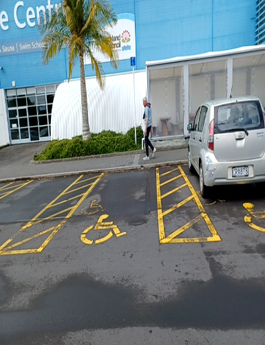 arriving_at_venue accessibility image