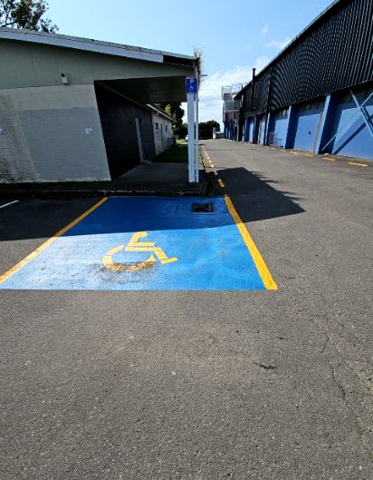 arriving_at_venue accessibility image