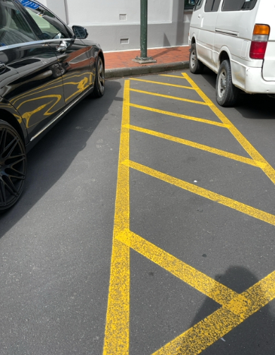 arriving_at_venue accessibility image