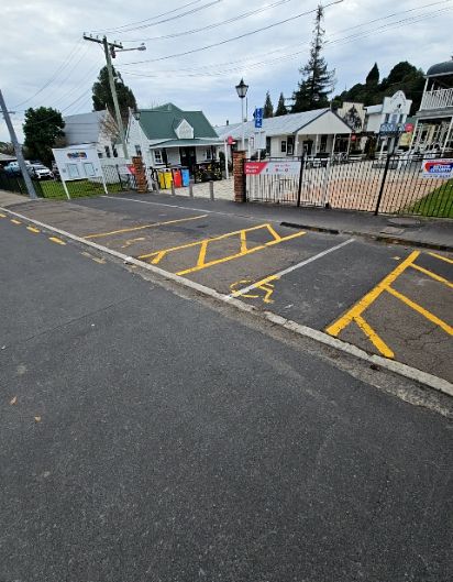 arriving_at_venue accessibility image